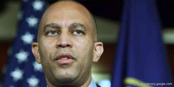 Rep. Hakeem Jeffries says he wouldn't be surprised if McCarthy put Marjorie Taylor Greene on the committee to investigate the Capitol riot