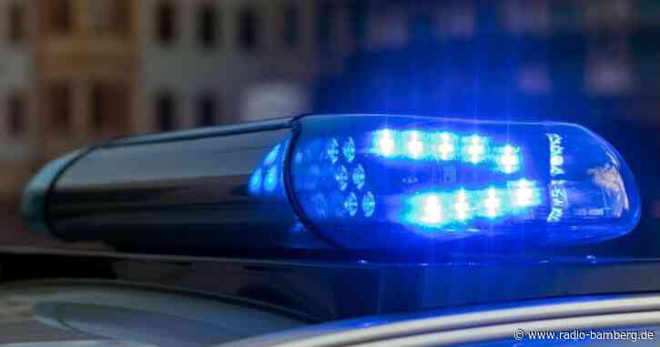 Lkw lädt unter Stromleitung Erde aus: Tod durch Stromschlag