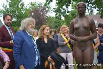 Kasteeldreef heeft nieuw beeld én een boek: “Dit is niet zomaar een blote madam”