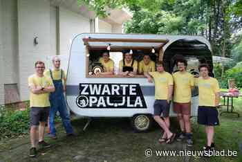 Jeugdhuis Zwarte Paula trekt rond in mobiele caravan
