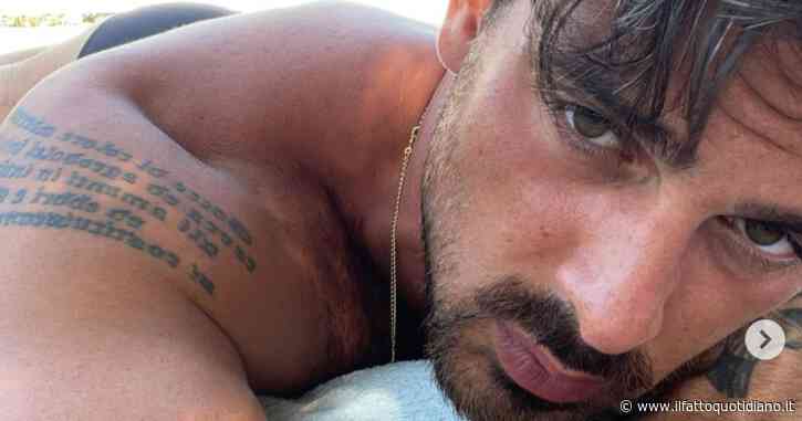 Michele Morrone, le foto rubate dell’attore nudo sul set diventano virali e lui si infuria: “Una grandissima offesa per me”