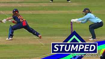 England v India: 'That's so close!' Amy Jones gets Bhatia wicket with brilliant glovework