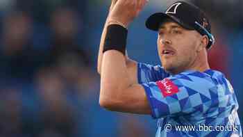 T20 Blast: Ollie Robinson's return ends in defeat as Sussex lose to Gloucestershire