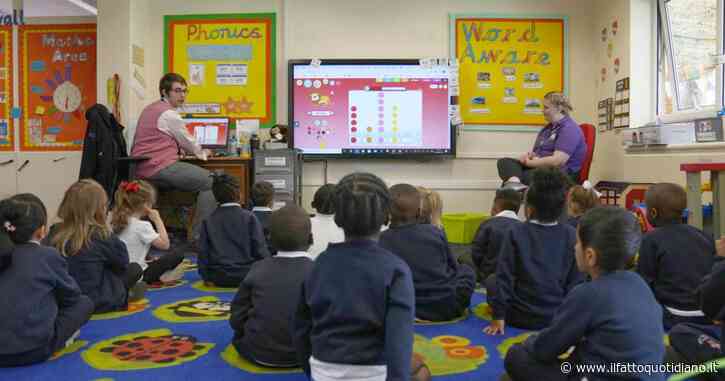 Regno Unito, balzo dei contagi nelle scuole elementari: aumentati del 70% in una settimana