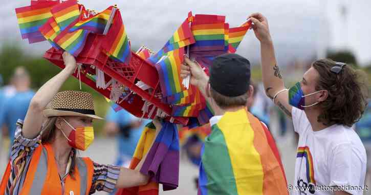 Europei 2021, Uefa: “Sì a simboli arcobaleno nello stadio di Budapest”. Ma la polizia ungherese sequestra bandiere a tifosi olandesi