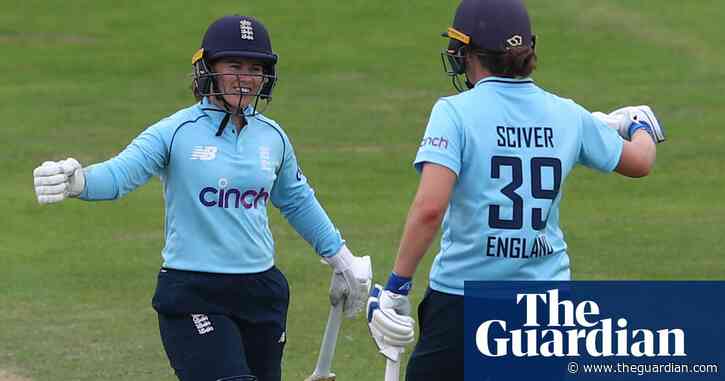 Tammy Beaumont and Nat Sciver guide England to eight-wicket win over India