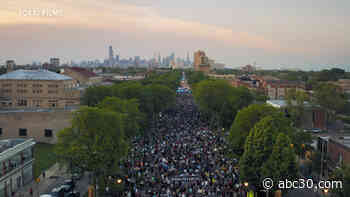 Activist organizes one of Chicago's largest peaceful protest against police brutality