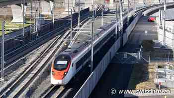 Treno fermo nel San Gottardo, fatti evacuare in 580 - swissinfo.ch