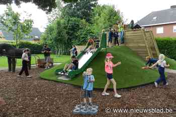 Kinderclub neemt buitenspeelruimte in gebruik