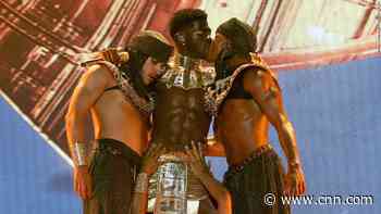 Lil Nas X ends his BET Awards performance with smooch