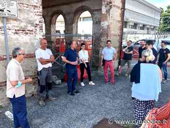 Saluzzo, consegnato il cantiere che riqualificherá l’ex ala del mercato dei suini in Piazza Buttini - Cuneodice.it