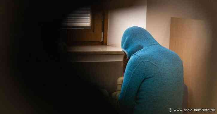 Mutter überlässt Tochter zum Missbrauch