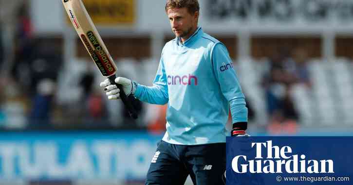 England coast to opening ODI win over Sri Lanka as Root and Woakes impress