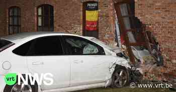 Auto rijdt in woning in Mol: huis onbewoonbaar, twee mensen gewond - VRT NWS