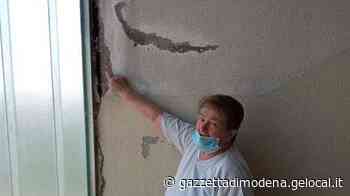 Modena. Crepe e scricchiolii lungo tre piani «Abbiamo paura, Acer intervenga» - La Gazzetta di Modena