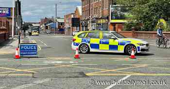 Teen cyclist hospitalised after crash with car in east Hull