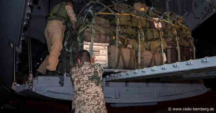 Afghanistan-Einsatz beendet: Deutsche Soldaten auf Rückflug