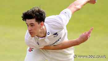 Tom Clark tests positive for Covid-19 and seven other Sussex players self-isolate