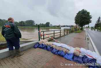 Bibberen naast een zwellende rivier: “Gelukkig is de solidariteit groot”