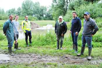 Dijk opengegraven om nog meer overstromingen te voorkomen
