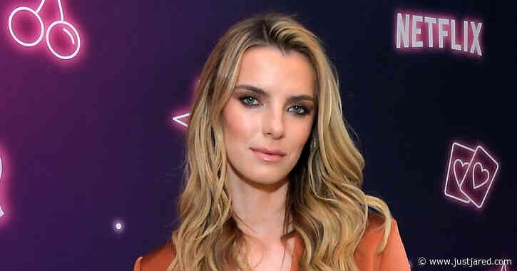 Betty Gilpin Explains Why She's Content with 'GLOW' Getting Cancelled