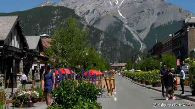 Banff votes to repeal mask bylaw, no longer needed outdoors, indoor requirement lifts Thursday