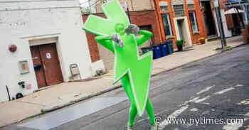 For the Chocolate Factory Theater, a Scrappy Celebration as It Moves Homes