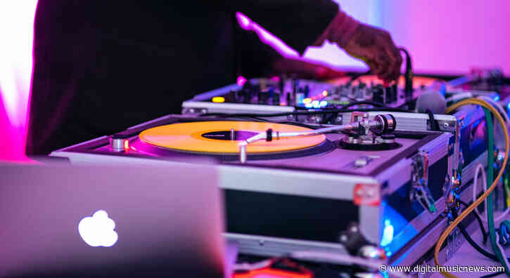 DJ Earnings Tanked 68% In 2020 Despite Live Streaming, Data Shows