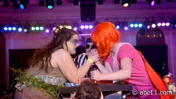 Chicago's Lady League Of Arm Wrestlers muscles money towards good causes