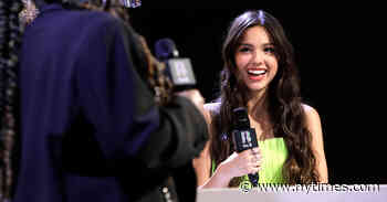 Olivia Rodrigo, Courtney Love and the 'Sour Prom' Image