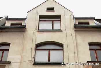 Abriss: Baufälliges Haus in Lengenfeld kommt weg - Freie Presse