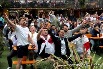 Tense Wembley first-half fails to dampen England supporters' enthusiasm - Barrhead News
