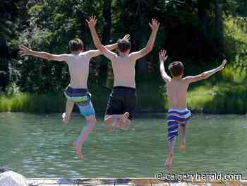 COVID-19 Update: Alberta lifts nearly all restrictions tomorrow | 76 new cases, two deaths | Banff repeals face mask bylaws - Calgary Herald