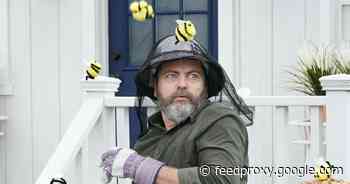 Amazon's League of Their Own reboot trades Tom Hanks for Nick Offerman     - CNET