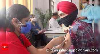Coronavirus live updates: Over 35cr vaccine doses administered so far, govt says - Times of India
