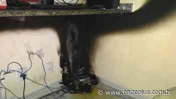 Geral Incêndio danifica central de informática em Imbituba - Engeplus