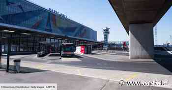 Orly : les lettres de la façade de l’aéroport ont enflammé les enchères - Capital.fr