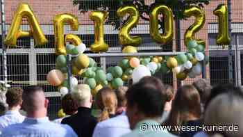 IGS Lilienthal: Erster Abiturjahrgang verabschiedet - WESER-KURIER - WESER-KURIER