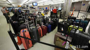 US airlines may soon be required to issue baggage check refunds for delayed luggage