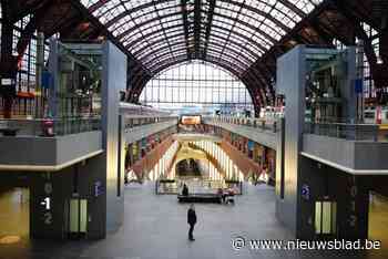 Dertig maanden cel geëist voor spuwincident in Centraal Station