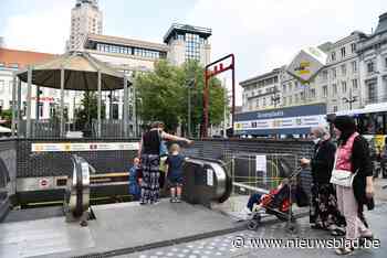 Roltrappen Groenplaats alweer dagenlang buiten gebruik