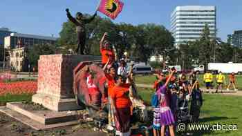 2 statues of queens toppled at Manitoba Legislature