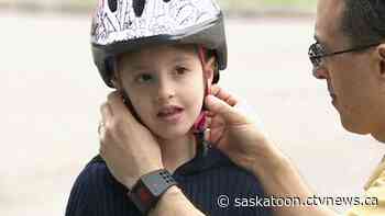 'Leadership is failing': Prince Albert Mayor, brain injury association push for Sask. bike helmet law