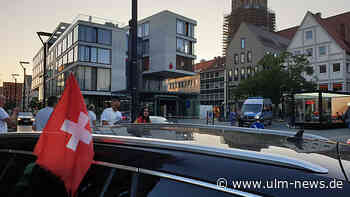 Italienische und spanische Fans bejubeln Siege ihrer Teams bei der Europameisterschaft