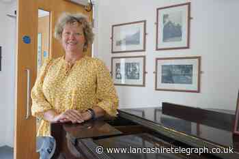 'Invaluable' assistant headteacher to retire after 30 years at primary school