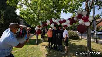 6 young Canadians share how they celebrated graduation after another pandemic school year