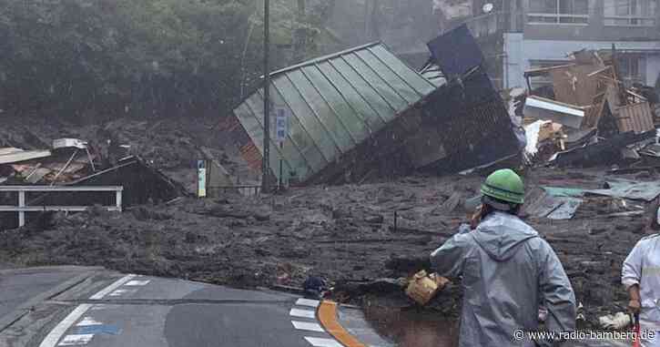 Gewaltige Schlammlawine zerstört Häuser in Japan