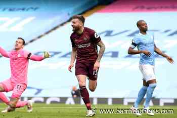 Player of the year Stuart Dallas signs new contract at Leeds - Barrhead News