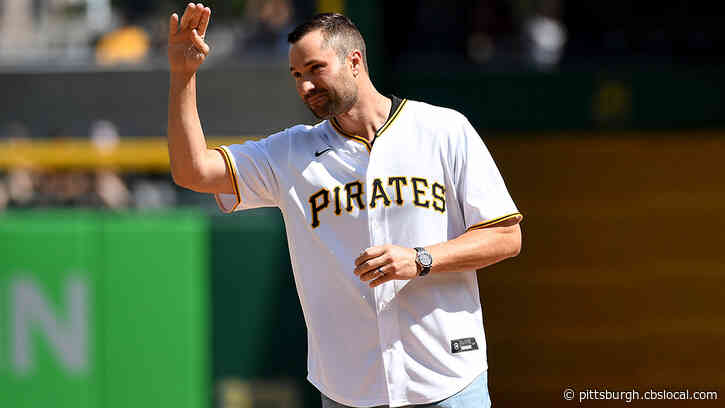 Neil Walker To Join Pirates Broadcasting Team In August