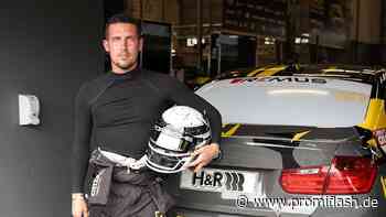 Management erklärt: Tobias Wolf hatte einen Rennunfall - Promiflash.de